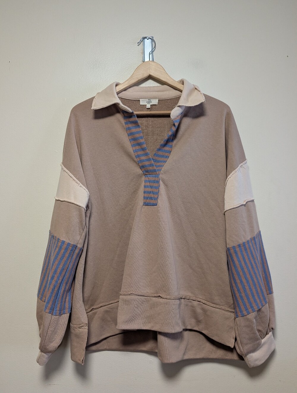Entro Womenโs Large Taupe Blue Striped Patchwork Collared Pullover